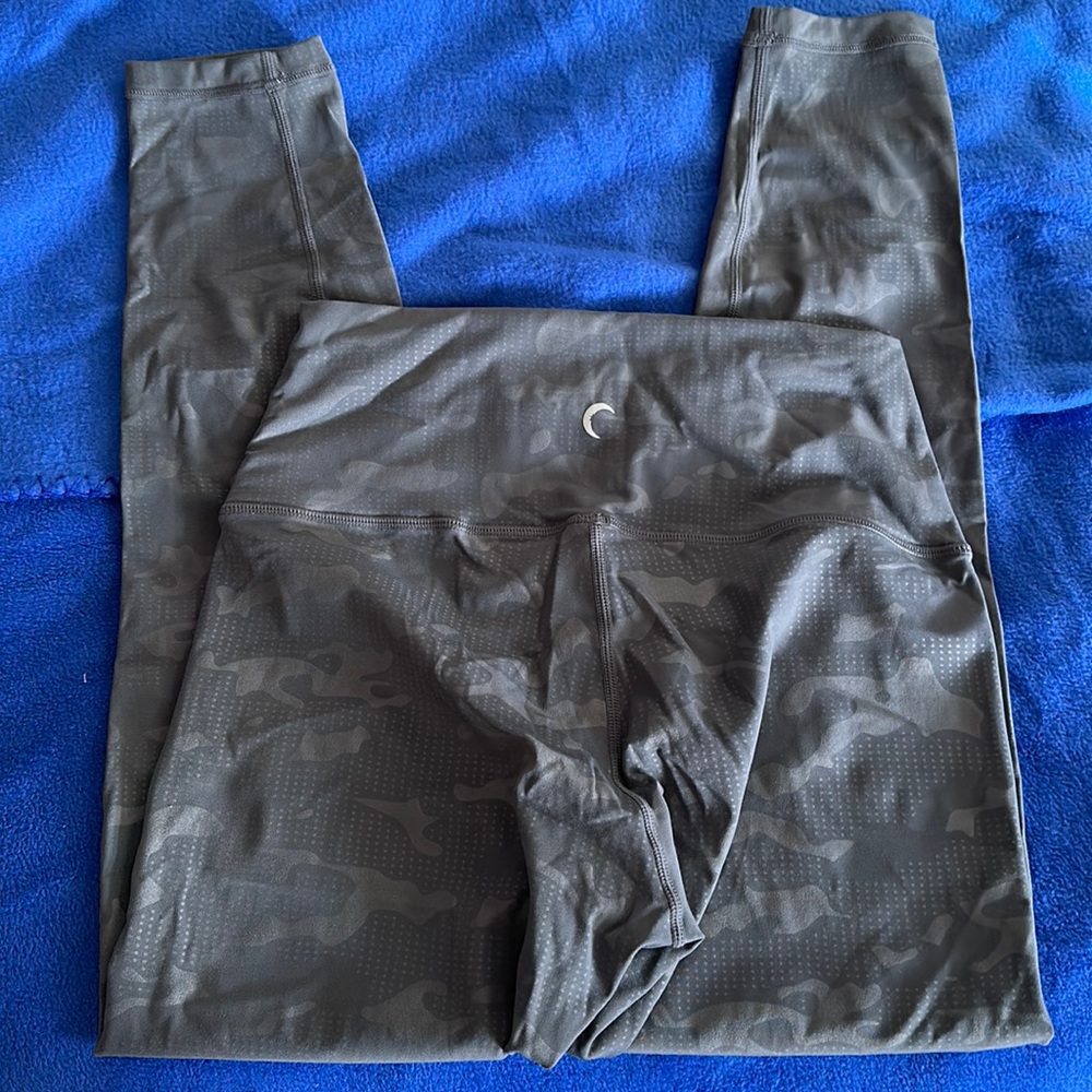 Zyia Battleship Camo Leggings